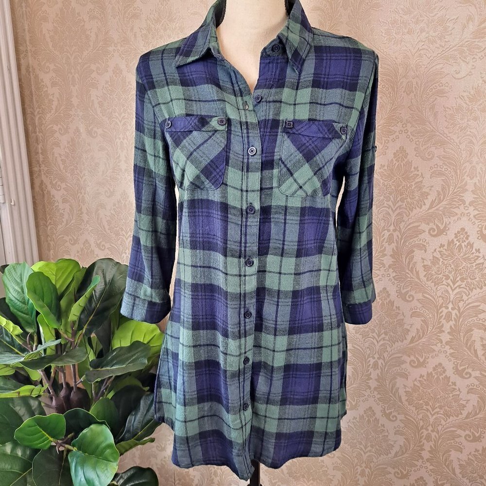 Derek Heart Size Medium Blue/Green Plaid Flannel Shirt 3/4 sleeves Button Up EUC
